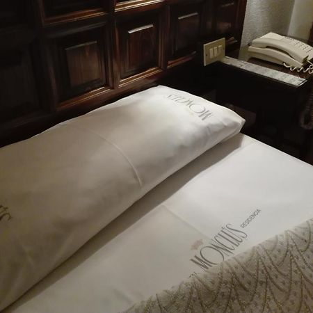 Monclus Hotell Palencia Eksteriør bilde
